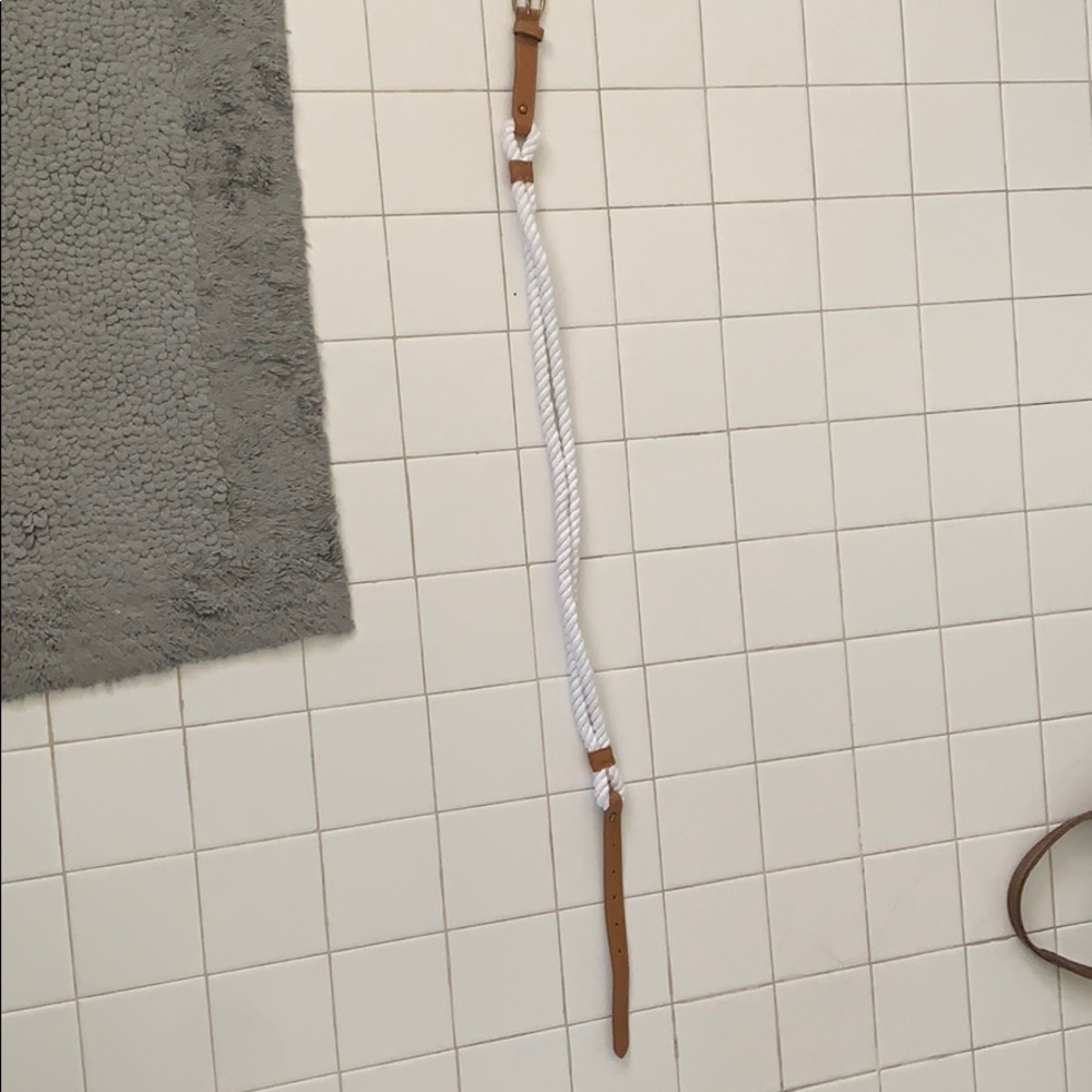 Rope belt with leather ends